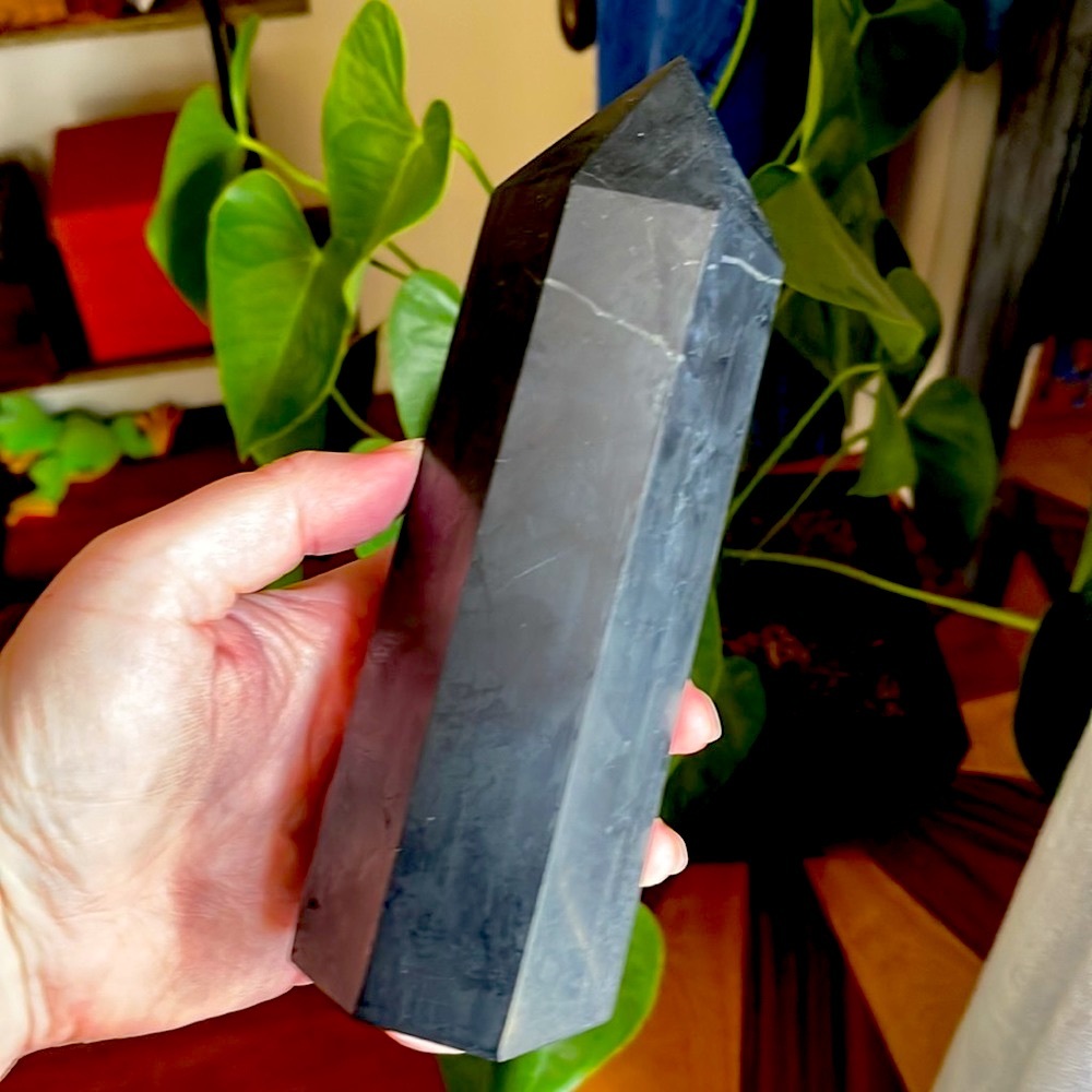 Wow! Large Elite Shungite ‘Miracle Stone’ Gemstone tower - Picture 10 of 10